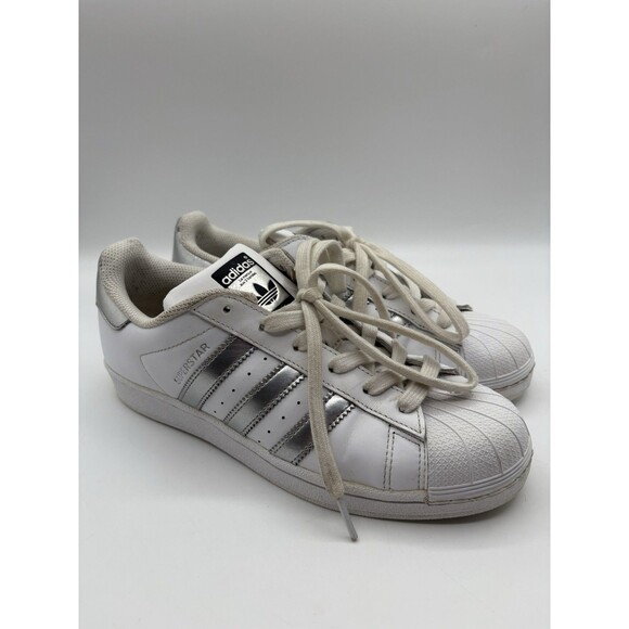 Adidas Superstar Women’s 8.5 White Silver 3-Stripes Shell Toe Sneakers AQ3091 - Picture 13 of 13